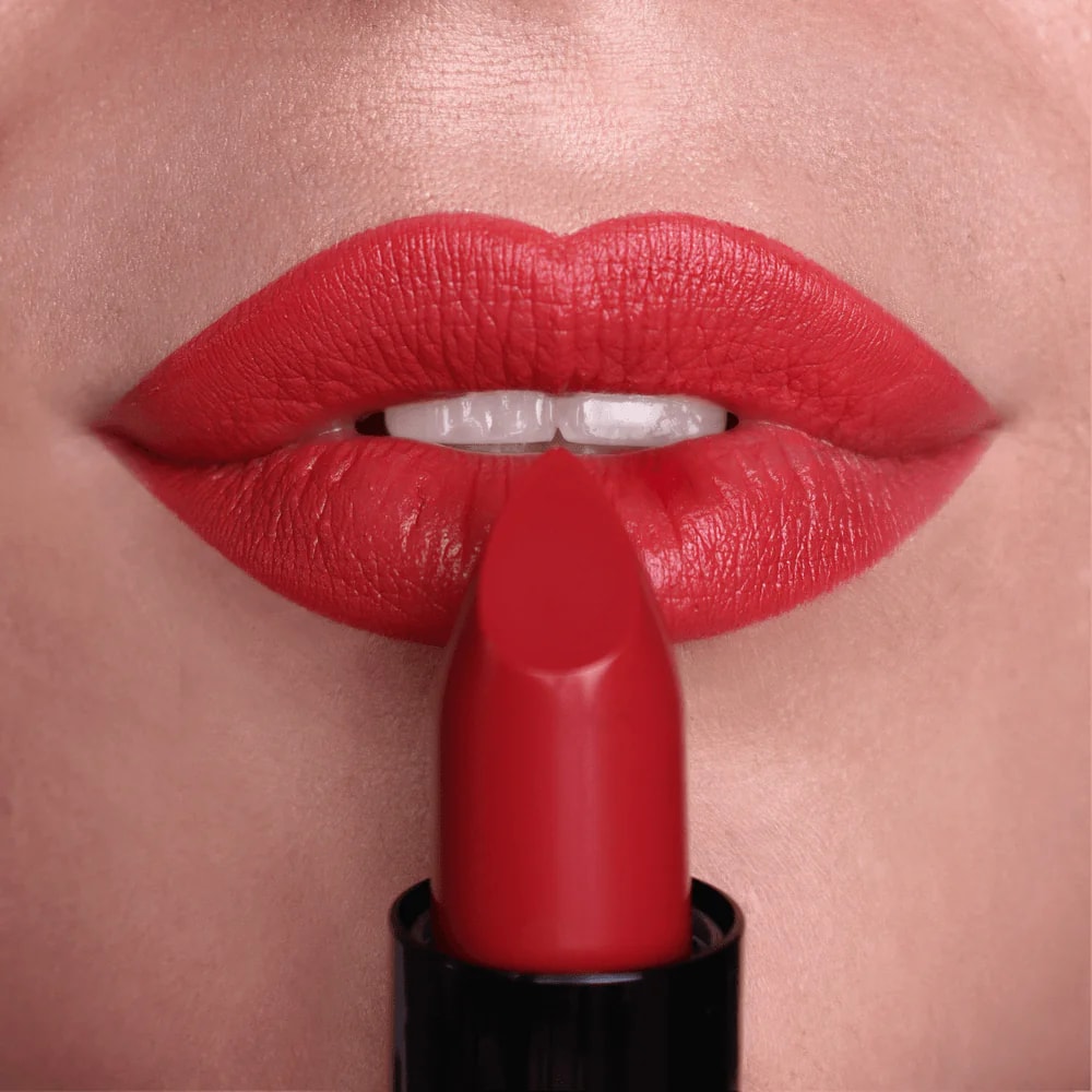 Kintsugi Lipstick Creamy Matte - 03 Red with Faith