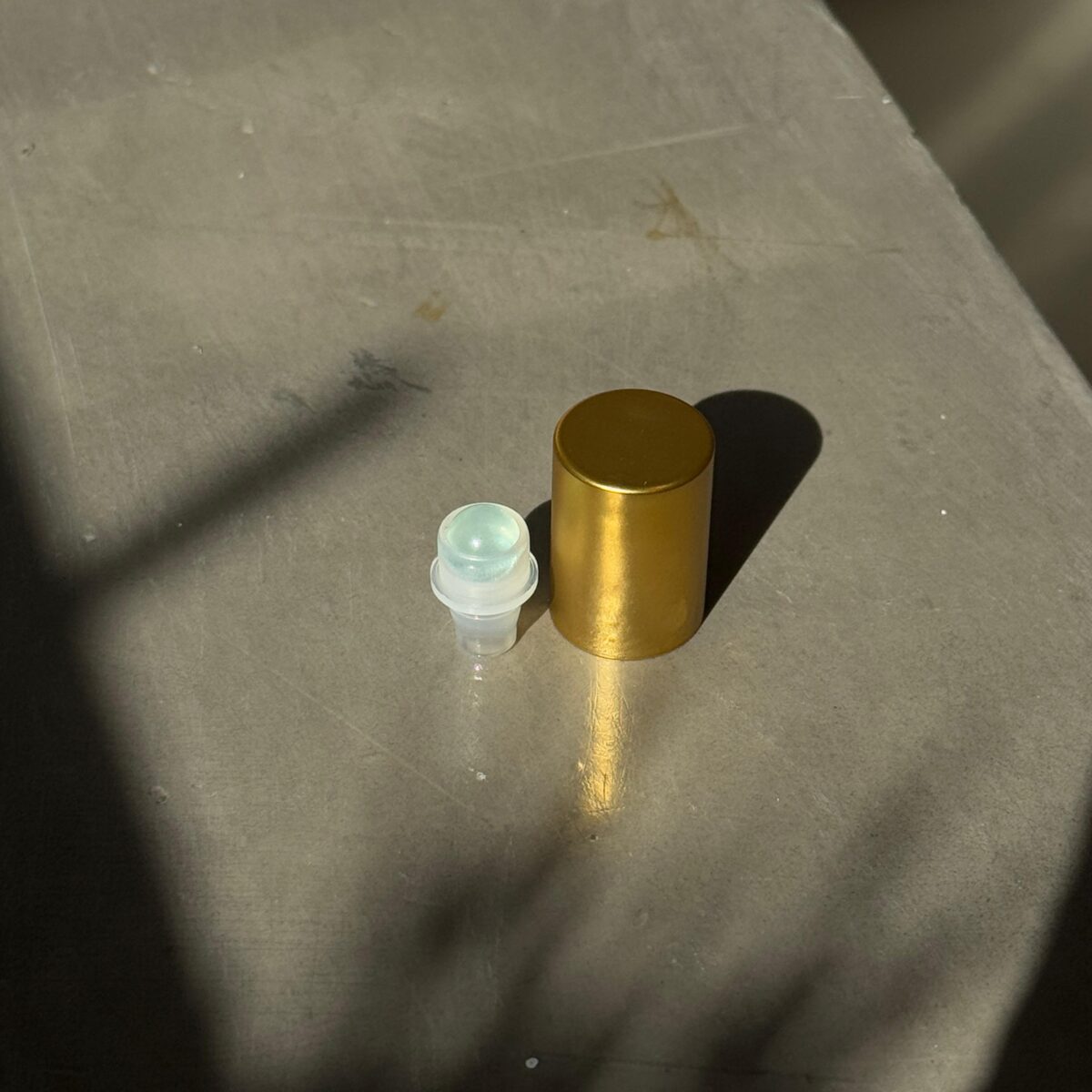 Kuumba Made, Fragrance Oil Roller + Golden Cap - Image 3