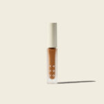 Uoga Uoga, Invisible Hero Liquid Mineral Concealer with Caffeine - 06 Neutral Deep