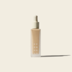 Uoga Uoga, Mineral Serum Foundation With Hyaluronic Acid & Vitamin C, SPF20 (30 ml) - Wind & Water 686