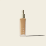 Uoga Uoga, Mineral Serum Foundation With Hyaluronic Acid & Vitamin C, SPF20 (30 ml) - Reflecting Stars 688